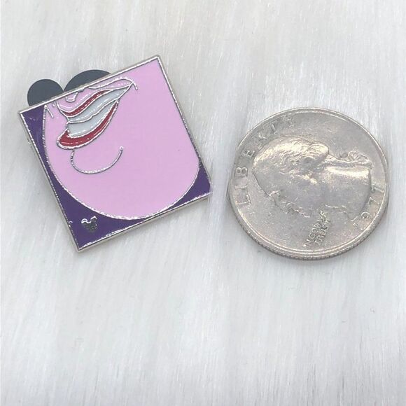 🔮 5/$25 Disney Smiling Villains The‎ Little Mermaid Ursula Pin - Picture 2 of 3